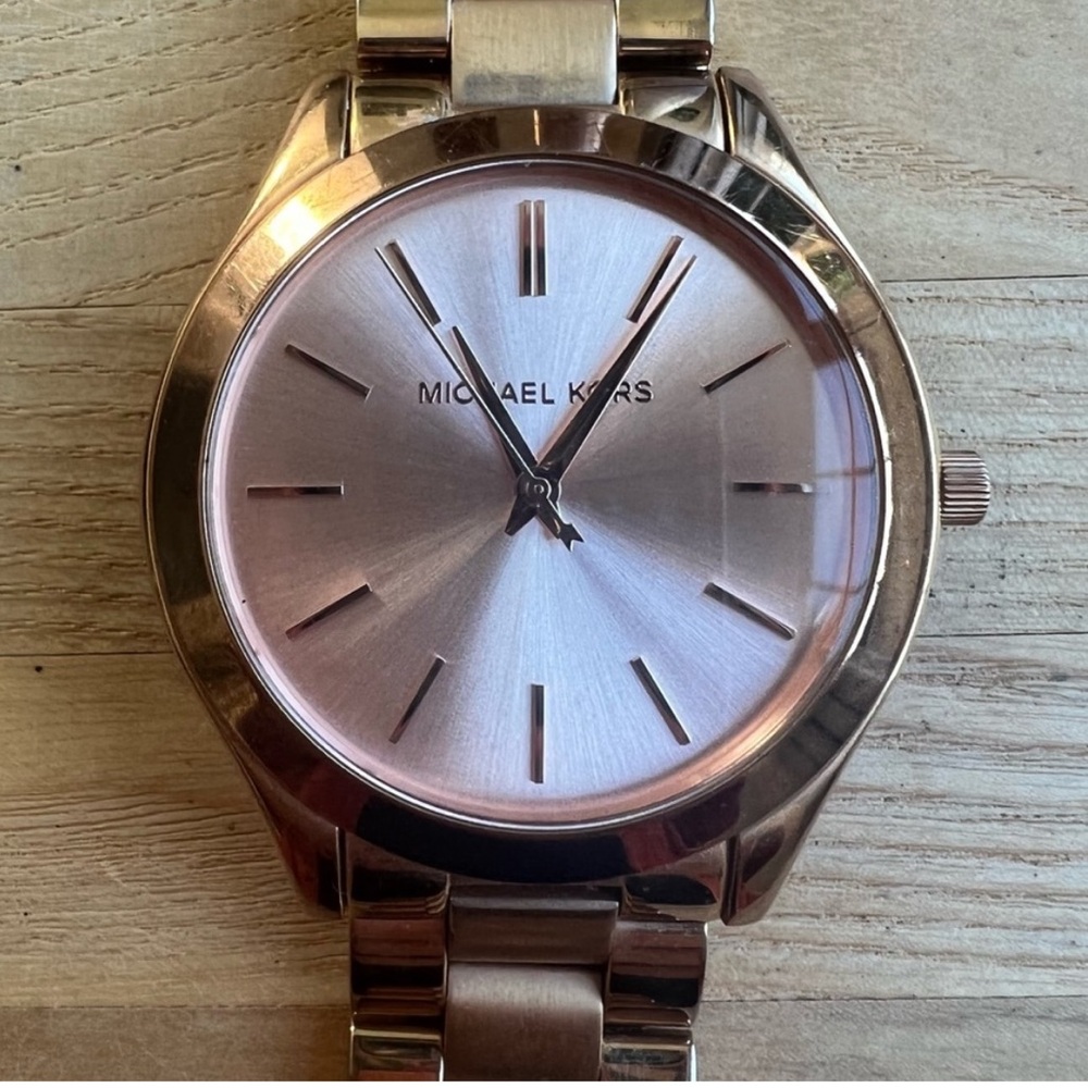 Michael Kors runway ladies rose gold tone pink dress watch NEW BATTERY